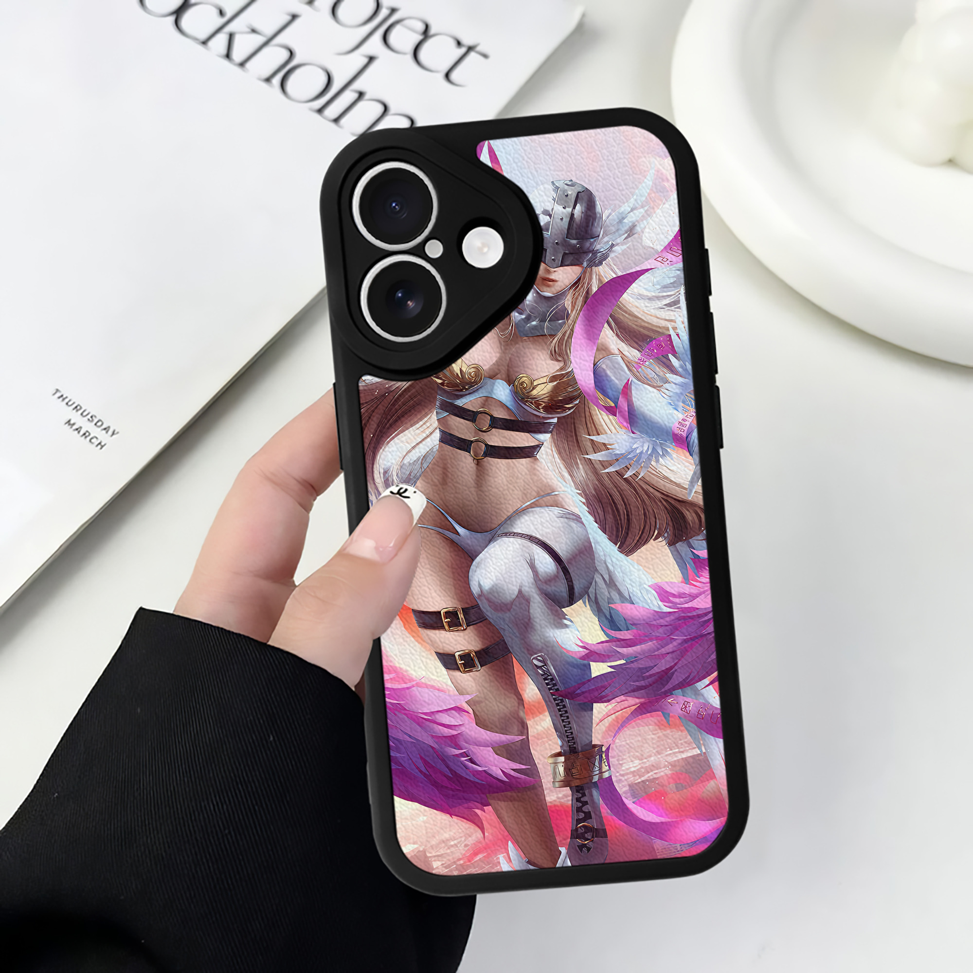 （画像用） Digimon デジタルモンスター/デジモン 【iPhone 16シリーズ対応】シリコンスマホケース（レザー調） 材質：シリコン